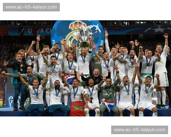 巅峰对决：曼联vs皇马，谁能在这场足球盛宴中称王？